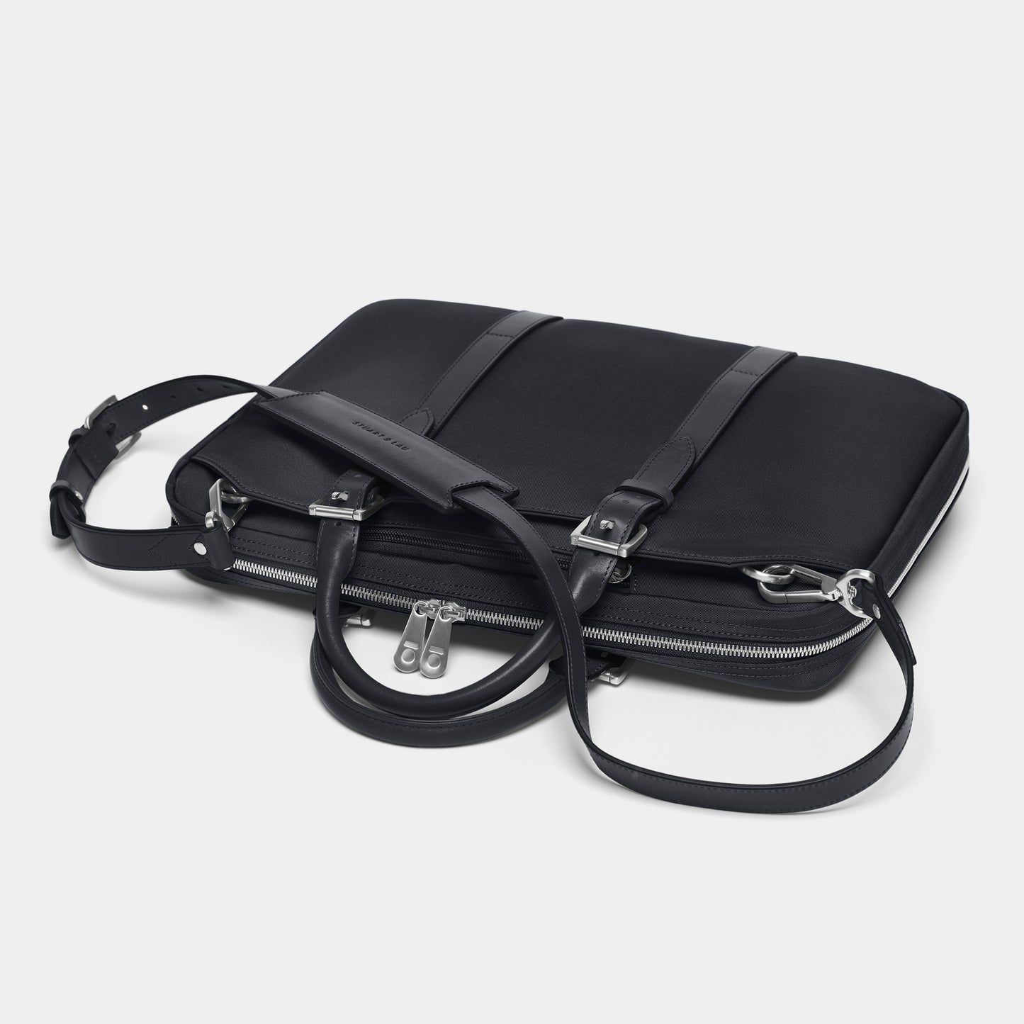 Cary Briefcase - Slim - Black